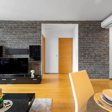 Panorama Retreat *
